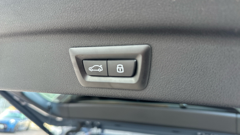 BMW 2 Series 220i MHT M Sport 5dr DCT Petrol Hatchback